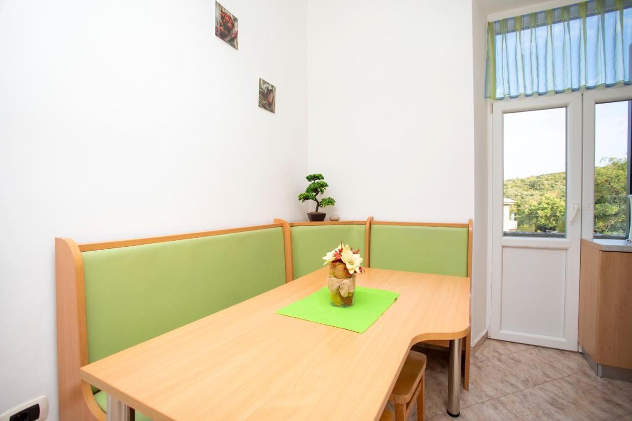 Apartment Lidija Koromacno