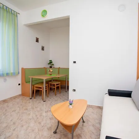 Apartman Lidija Koromacno Exterior photo